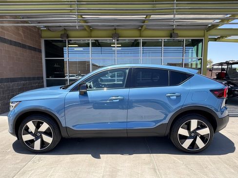 Used 2023 Volvo C40 P8 Recharge Ultimate image 7
