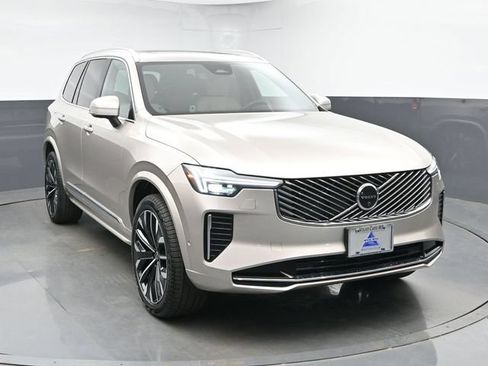 New 2026 Volvo XC90 B6 Plus AWD/4WD image 2