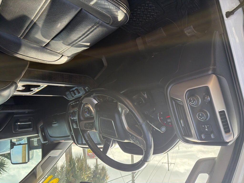 Used 2016 GMC Sierra 2500 Denali w/ Suspension Package, Off-Road AWD/4WD image 7