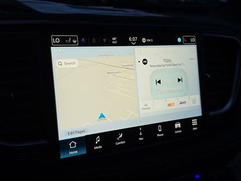 New 2026 Chrysler Pacifica Limited FWD image 24