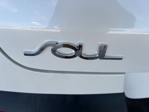 Used 2020 Kia Soul EX w/ Option Group 015 FWD image 32