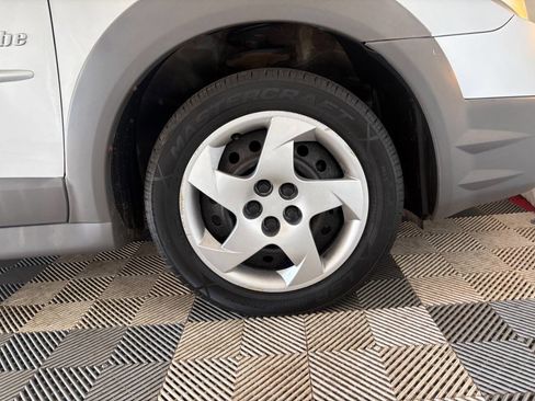 Used 2006 Pontiac Vibe image 24