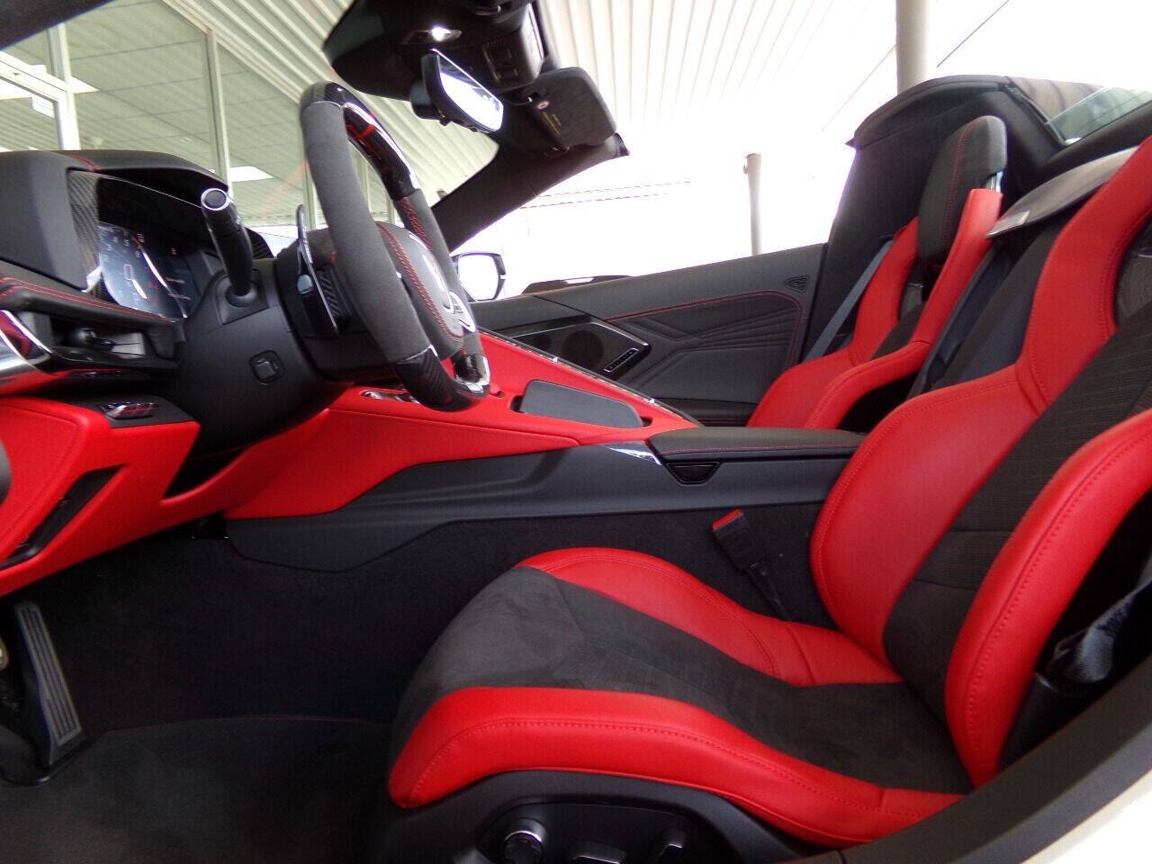 Used 2023 Chevrolet Corvette Z06 w/ Stealth Interior Trim Package RWD image 17