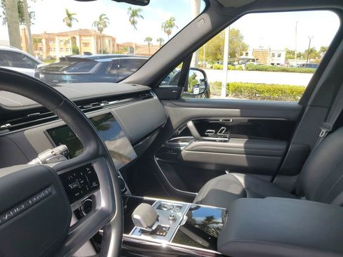 Used 2023 Land Rover Range Rover Long Wheelbase SE AWD/4WD image 25