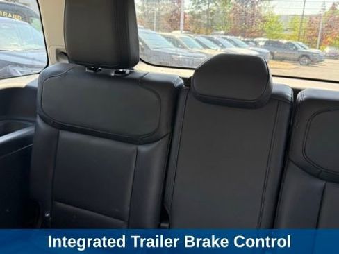 Used 2025 Ford Expedition Active AWD/4WD image 34