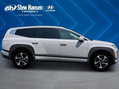 New 2026 Hyundai Ioniq 9 SE image 10