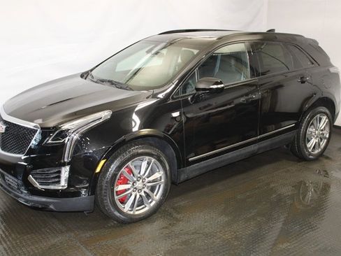 New 2026 Cadillac XT5 Sportv image 2