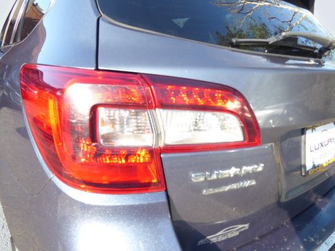 Used 2015 Subaru Outback 2.5i Premium AWD/4WD image 25