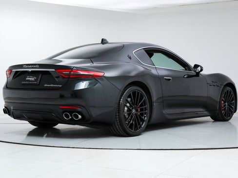 Certified 2024 Maserati GranTurismo Modena image 5
