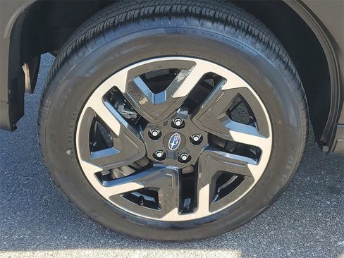 Used 2025 Subaru Forester Limited w/ Popular Package #1 image 6