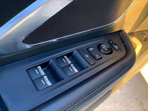 Used 2021 Acura RDX FWD image 35