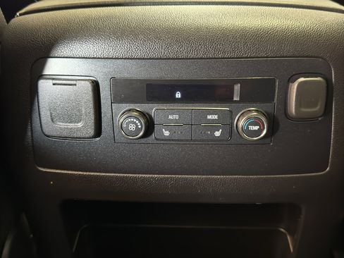Used 2020 Chevrolet Tahoe Premier AWD/4WD image 13