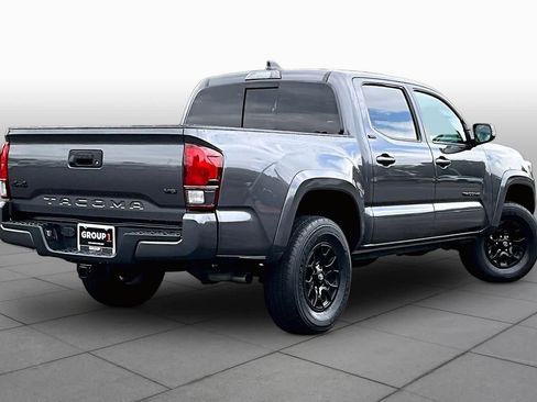 Used 2022 Toyota Tacoma SR5 w/ Technology Package AWD/4WD image 13