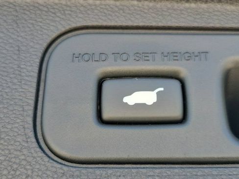Used 2024 Honda Odyssey Elite image 11