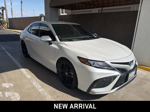 Used 2023 Toyota Camry XSE w/ Navigation Package FWD image 3