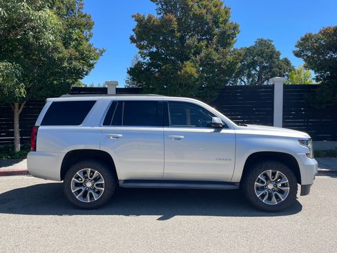 Used 2019 Chevrolet Tahoe LT RWD image 3
