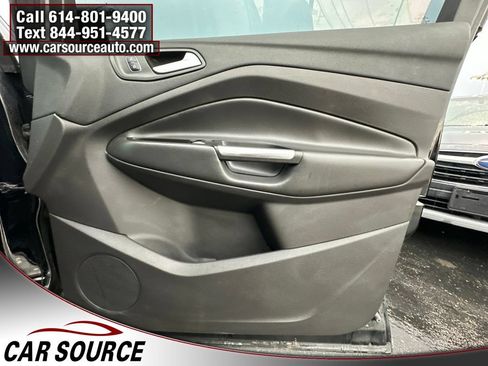 Used 2017 Ford Escape SE AWD/4WD image 31