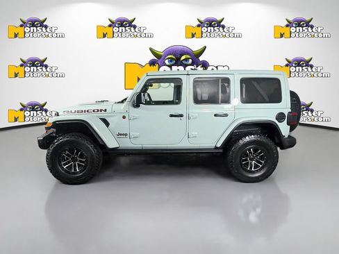 Used 2024 Jeep Wrangler Unlimited Rubicon AWD/4WD image 8