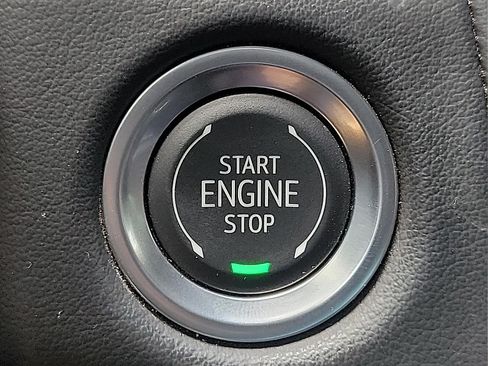 Used 2023 Chevrolet Tahoe LS AWD/4WD image 17