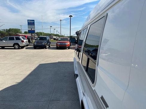 Used 2000 Dodge B1500 RWD image 14
