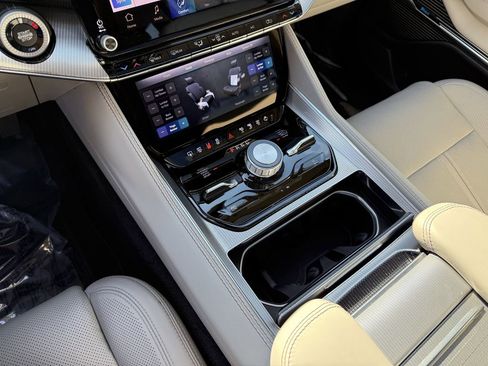 Used 2023 Jeep Grand Wagoneer Series I image 32