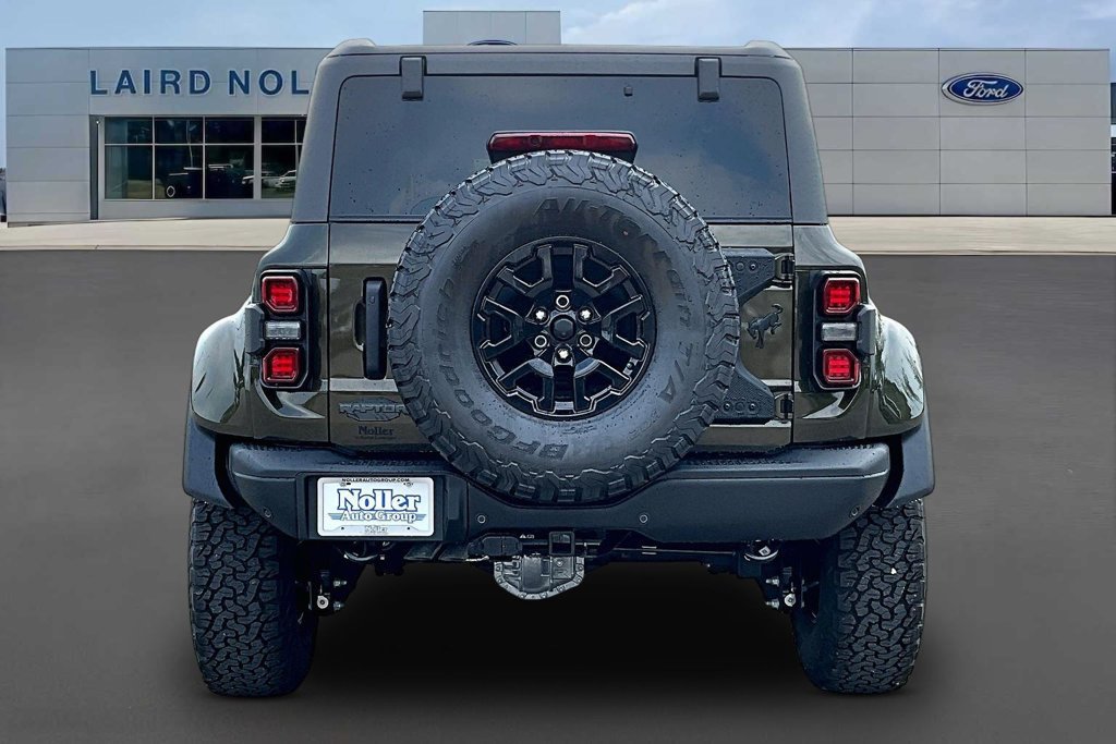 New 2026 Ford Bronco Raptor w/ Interior Carbon Fiber Pack AWD/4WD image 4
