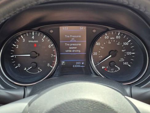 Used 2018 Nissan Rogue SV AWD/4WD image 28