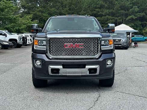 Used 2016 GMC Sierra 2500 Denali w/ Duramax Plus Package AWD/4WD image 2