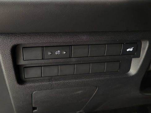 Used 2024 Mitsubishi Outlander SE AWD/4WD image 12