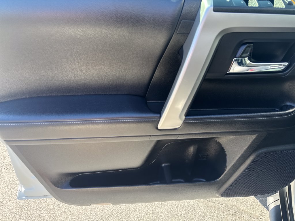 Used 2023 Toyota 4Runner SR5 Premium w/ Moonroof Package AWD/4WD image 10