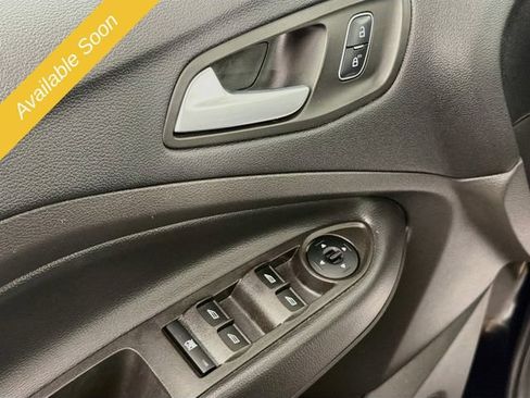 Used 2018 Ford Escape SE w/ SE SYNC Package AWD/4WD image 17