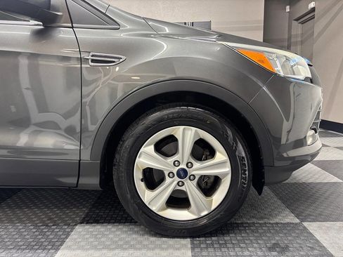 Used 2015 Ford Escape SE FWD image 5