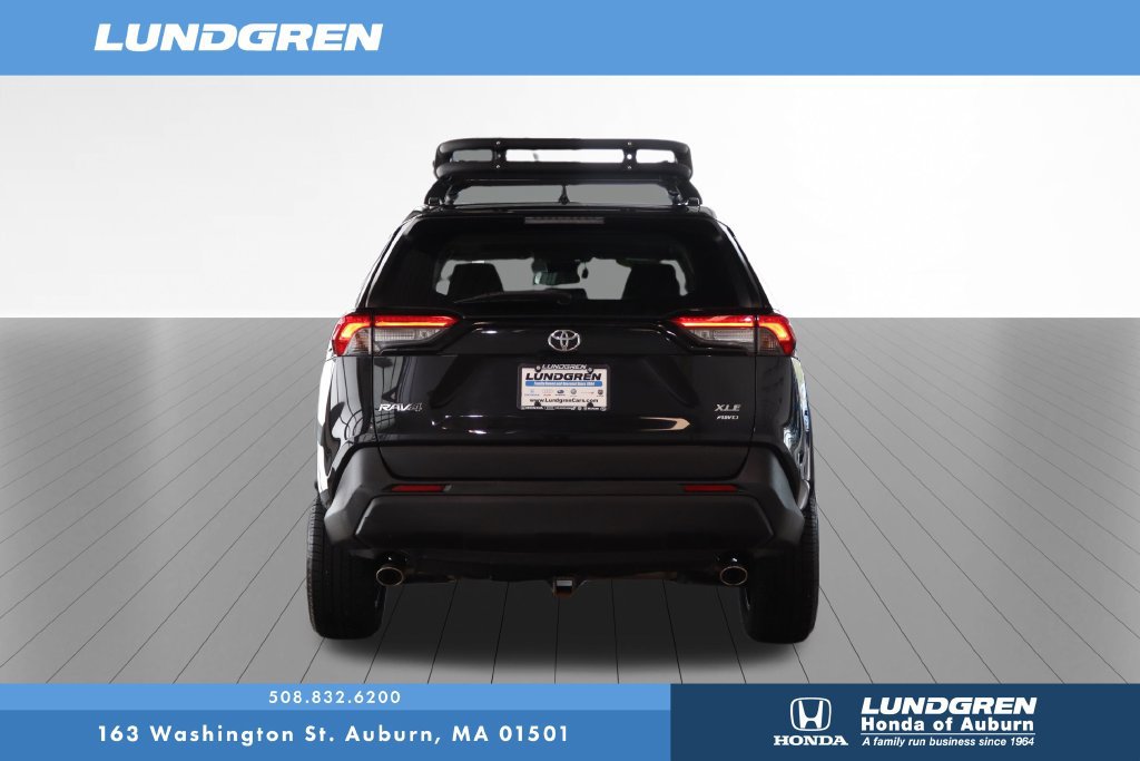 Used 2019 Toyota RAV4 XLE AWD/4WD image 30