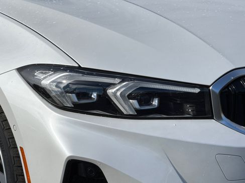 Used 2026 BMW 330i Sedan w/ Premium Package RWD image 12