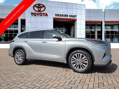 Used 2023 Toyota Highlander Platinum
