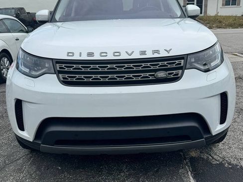 Used 2020 Land Rover Discovery SE AWD/4WD image 2
