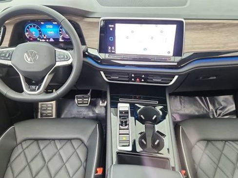 Used 2026 Volkswagen Atlas SEL Premium R-Line image 39