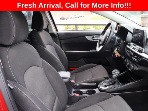 Used 2022 Kia Forte LXS w/ LXS Technology Package FWD image 7