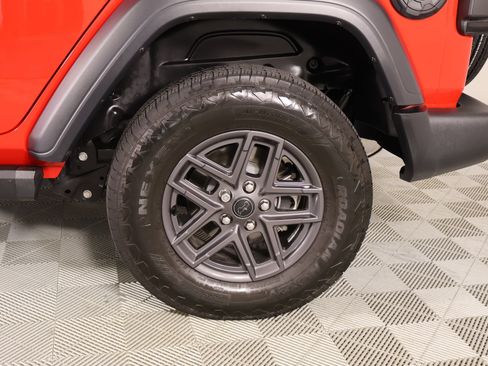 Used 2024 Jeep Wrangler Unlimited Sport AWD/4WD image 18