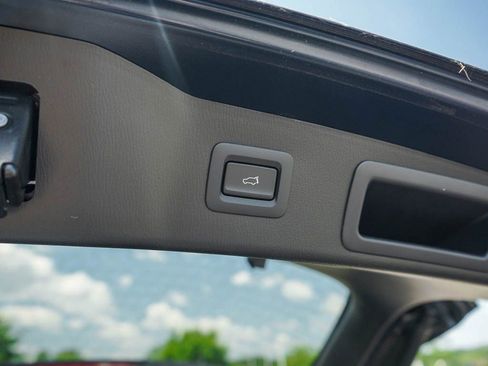 Certified 2025 MAZDA CX-5 AWD 2.5 S w/ Preferred Package image 8