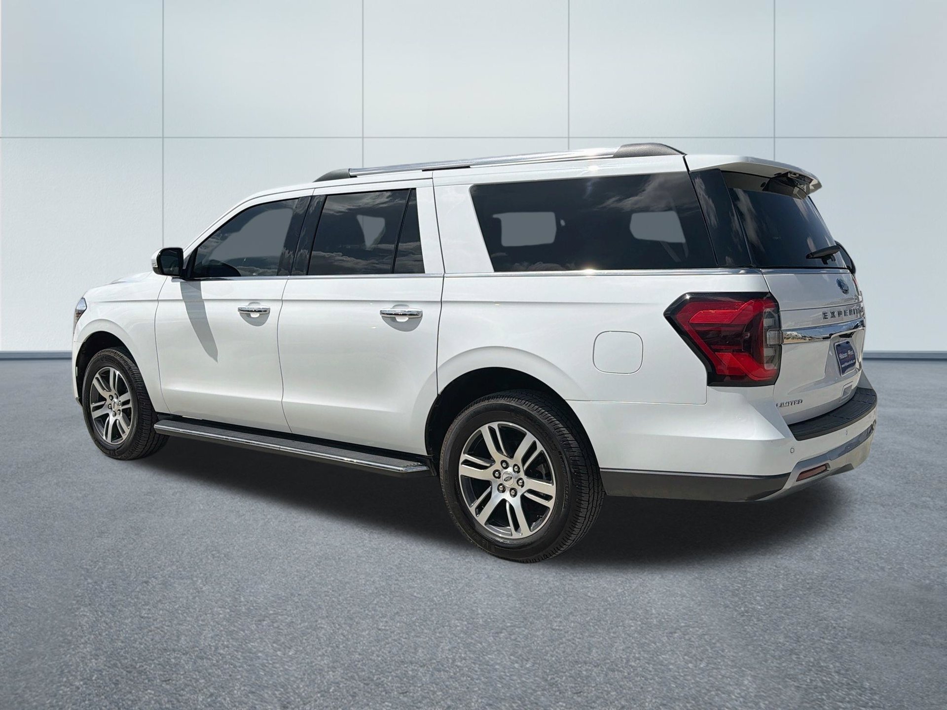 Used 2023 Ford Expedition Max Limited RWD image 9