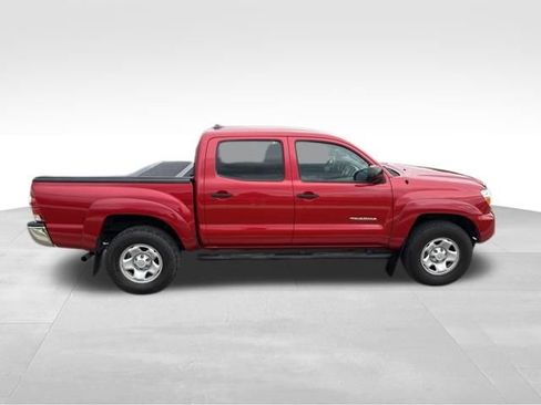 Used 2015 Toyota Tacoma 4x4 Double Cab w/ SR5 Package image 2