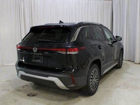 New 2026 Volkswagen Tiguan S AWD/4WD image 24