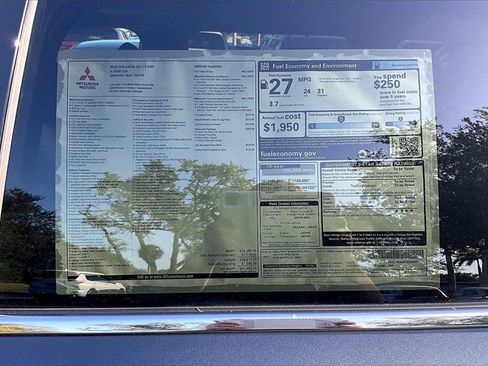 New 2025 Mitsubishi Outlander SEL image 14