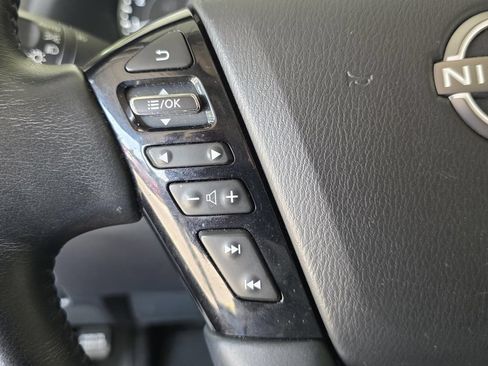 Used 2024 Nissan Armada SL w/ Captain's Chairs Package AWD/4WD image 35