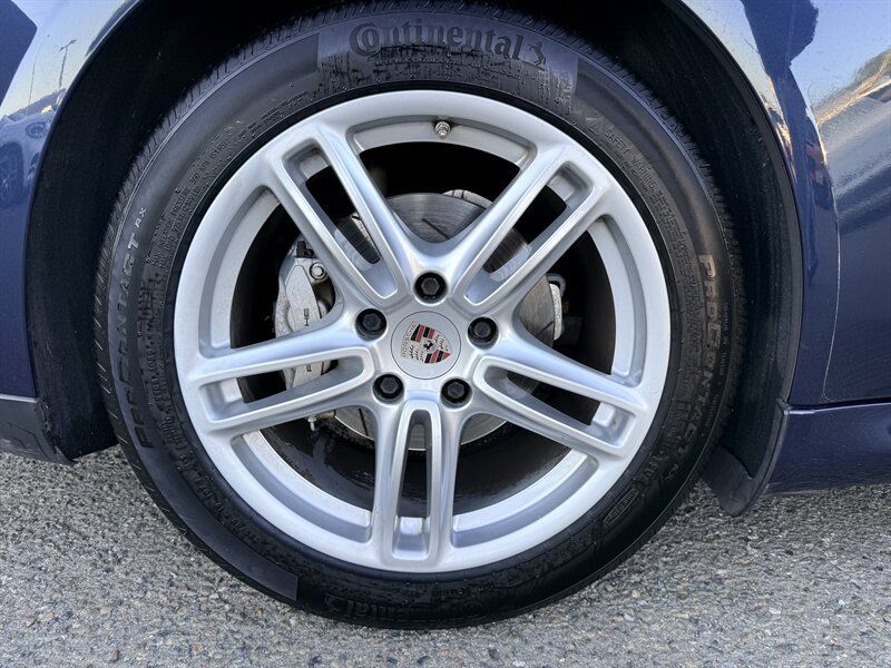 Used 2013 Porsche Panamera S RWD image 32