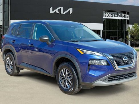 Used 2023 Nissan Rogue S image 8