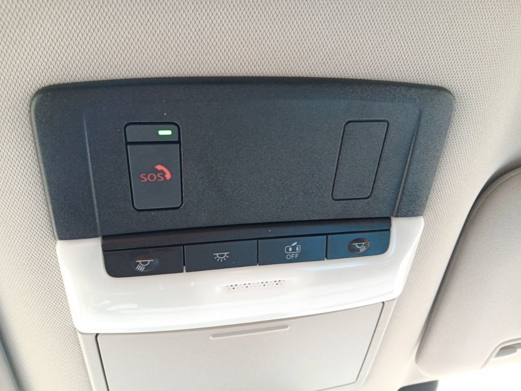 Used 2023 Nissan Pathfinder SL AWD/4WD image 25