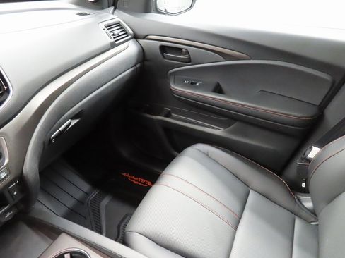 Used 2025 Honda Ridgeline TrailSport image 22