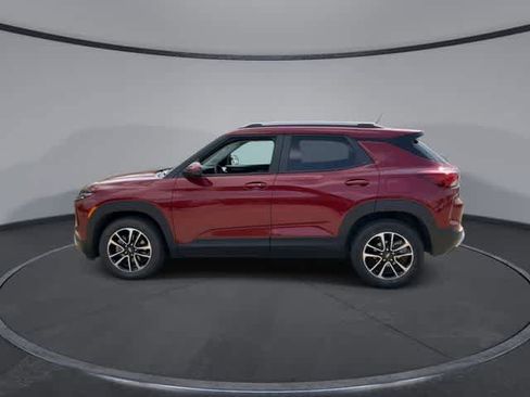 Used 2025 Chevrolet TrailBlazer LT FWD image 5